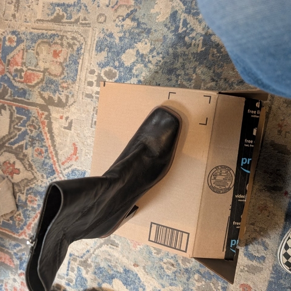 Black Franco Sarto Leather Boots 👢 - Picture 13 of 15